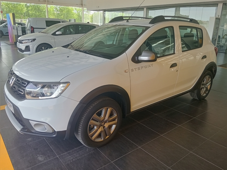 Dacia Sandero Stepway TCE 90 foto 4
